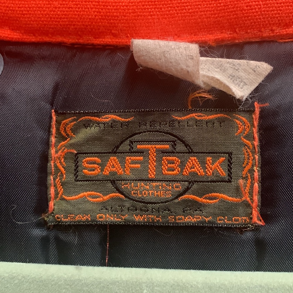 Bright Orange Jacket With Multiple Pockets - image 2